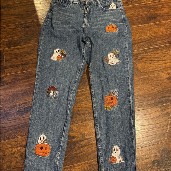 Halloween Embroidered Blue Jeans - Picture 3 of 6